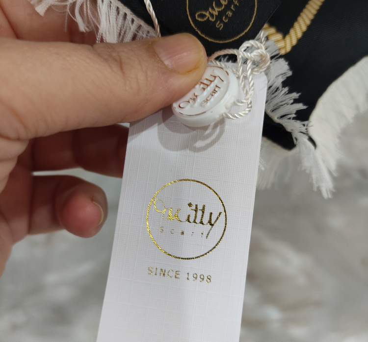 روسری ابریشم توئیل وارداتی قواره ۹۰