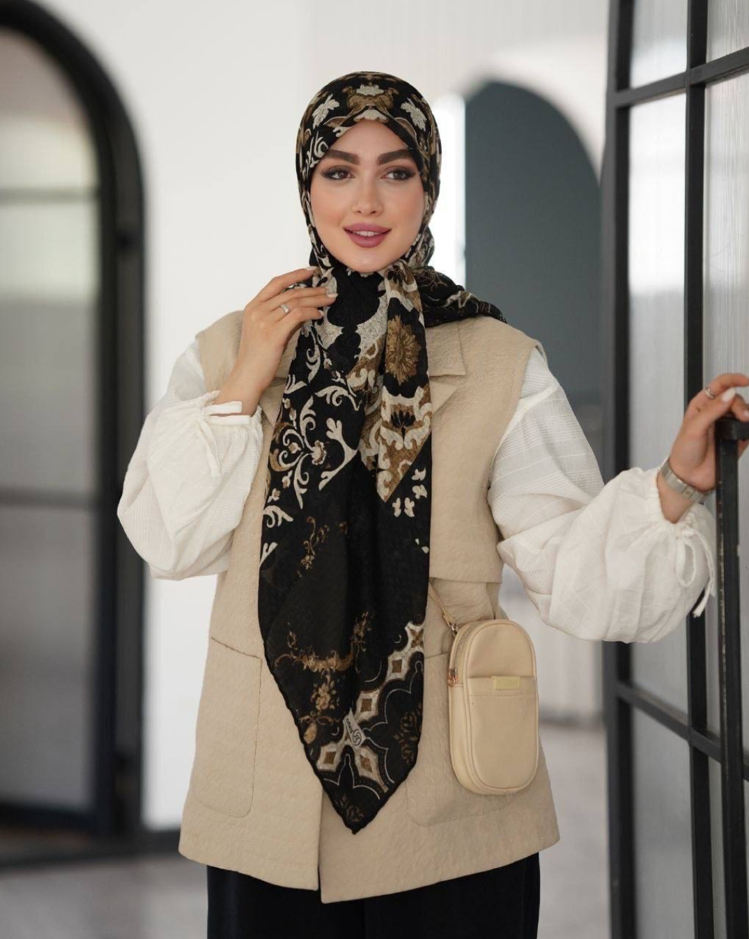 روسری گارزا دور دستدوز