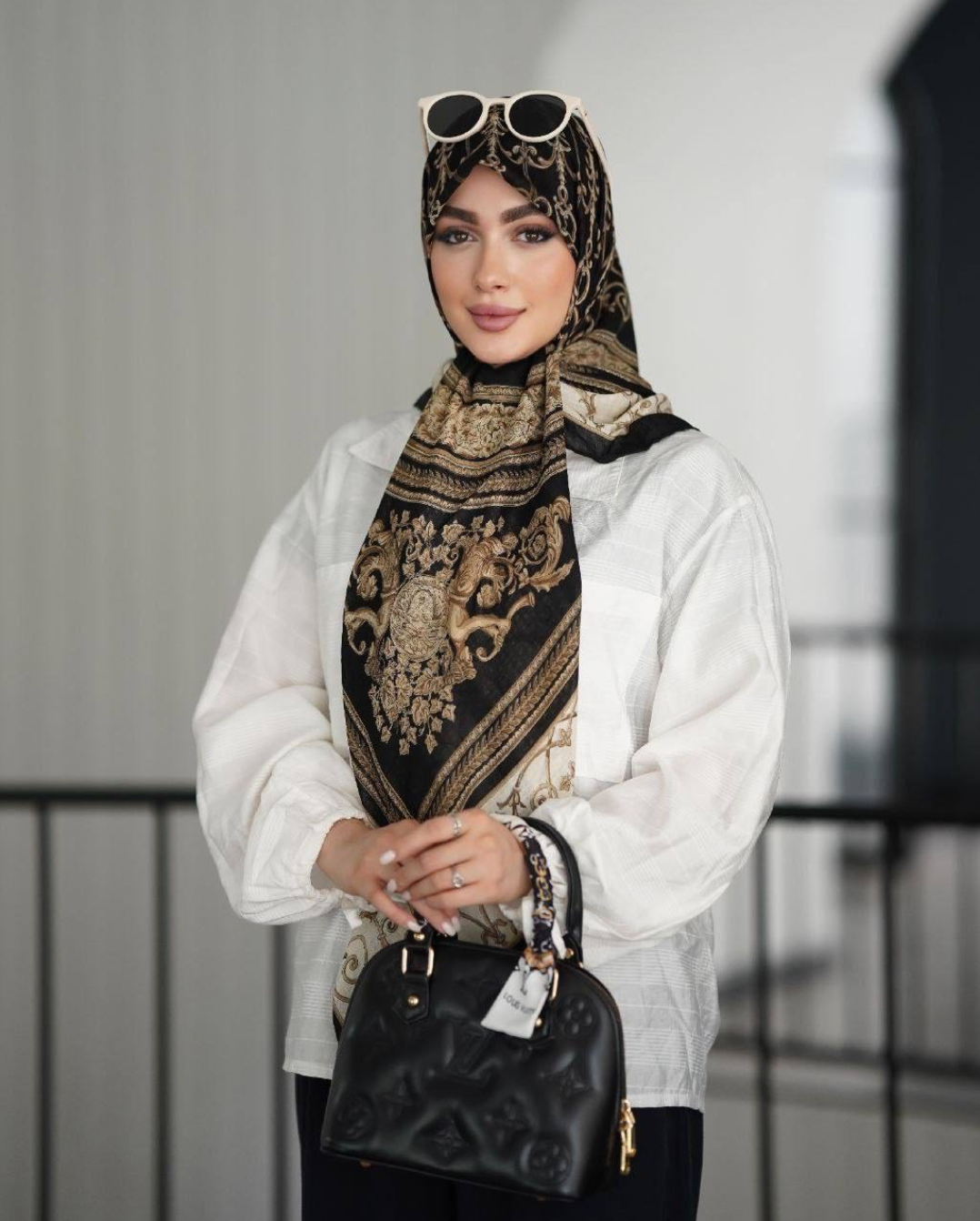 روسری گارزا دور دستدوز