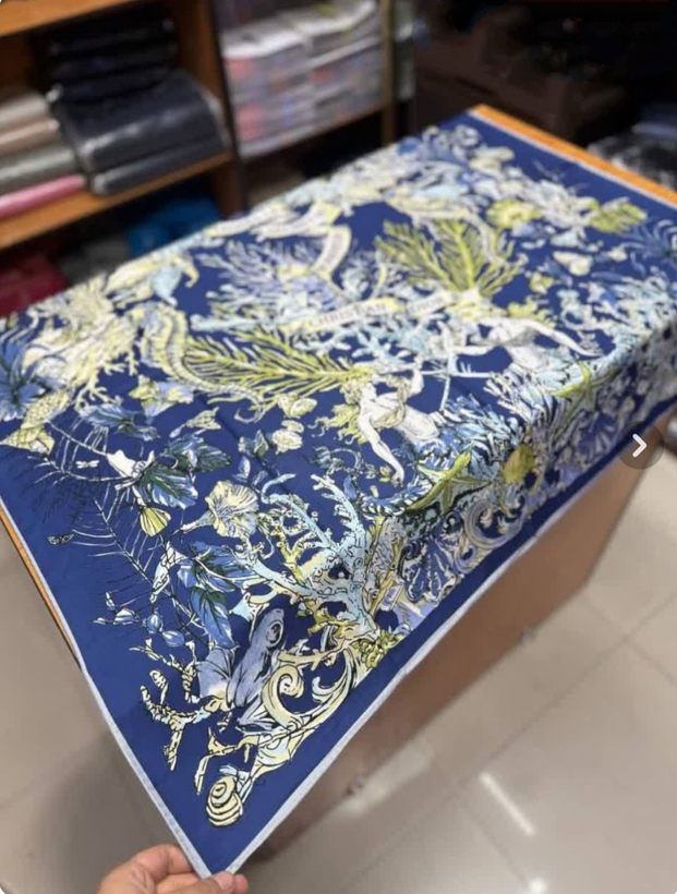 روسری ابریشم توییل