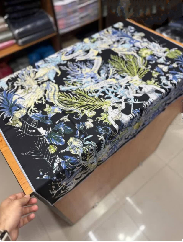 روسری ابریشم توییل