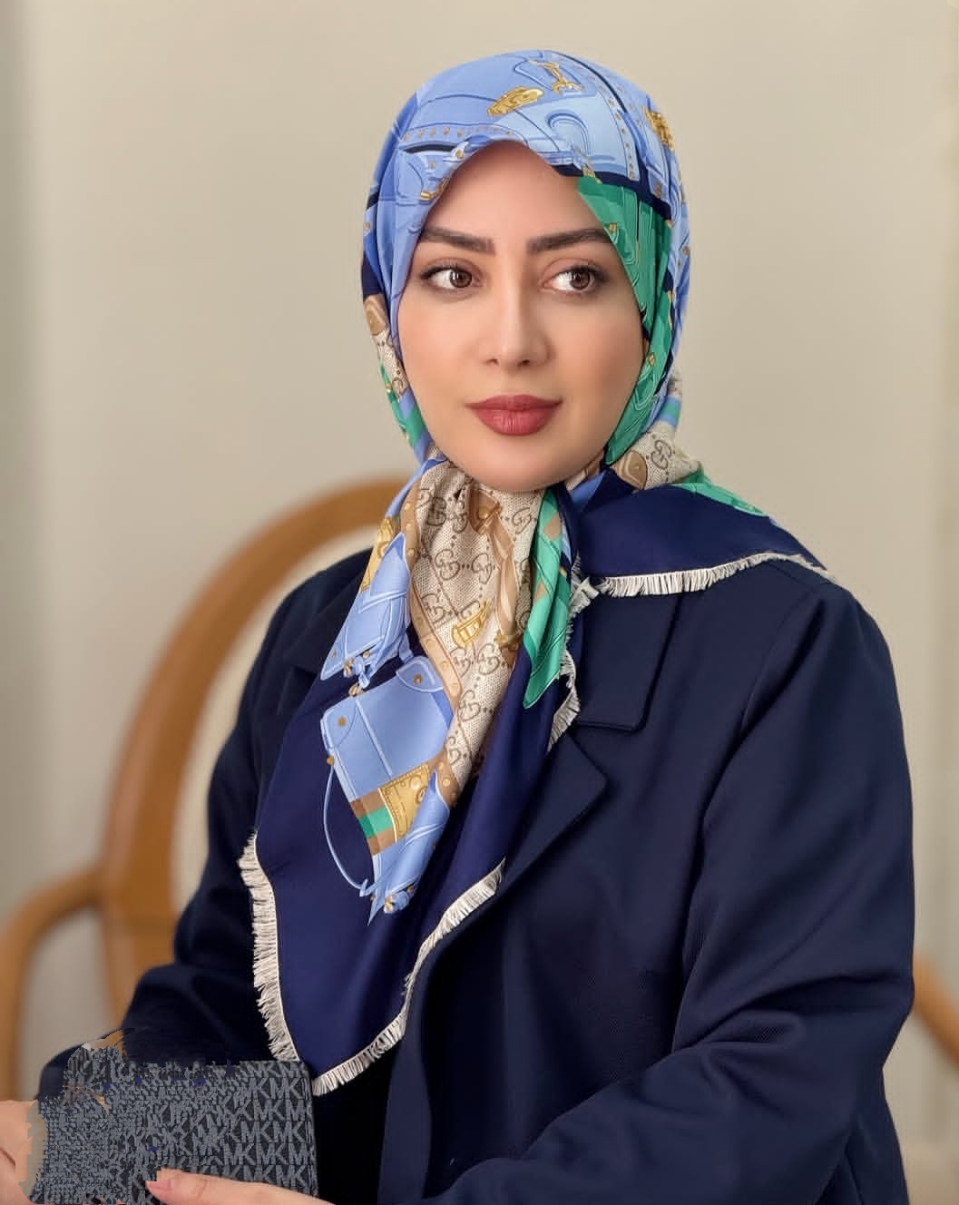 روسری ابریشم توییل ریشه سوزنی وارداتی